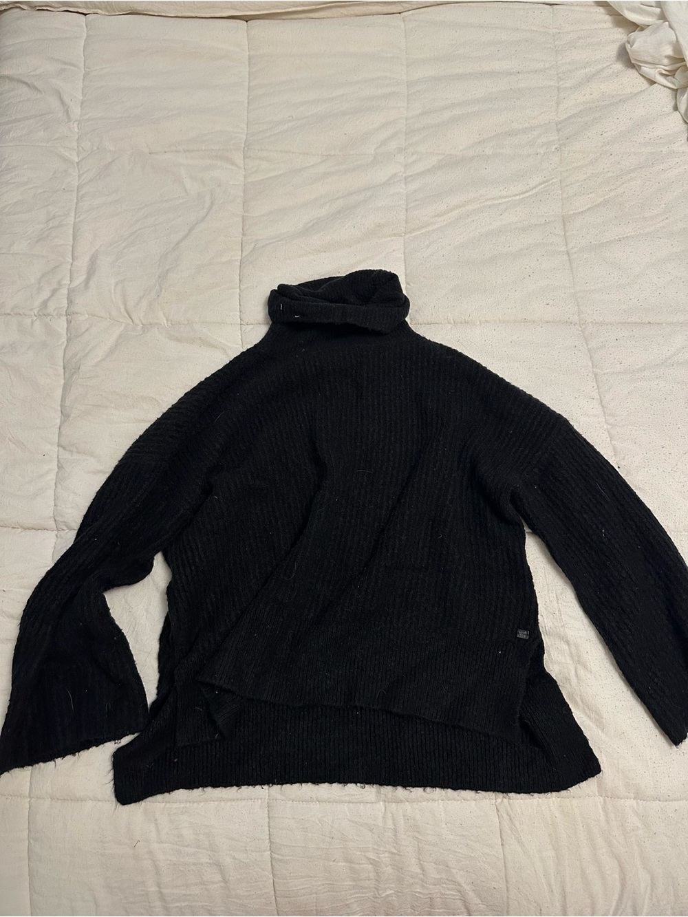 Relaxed Black Ribbed Turtleneck Sweater